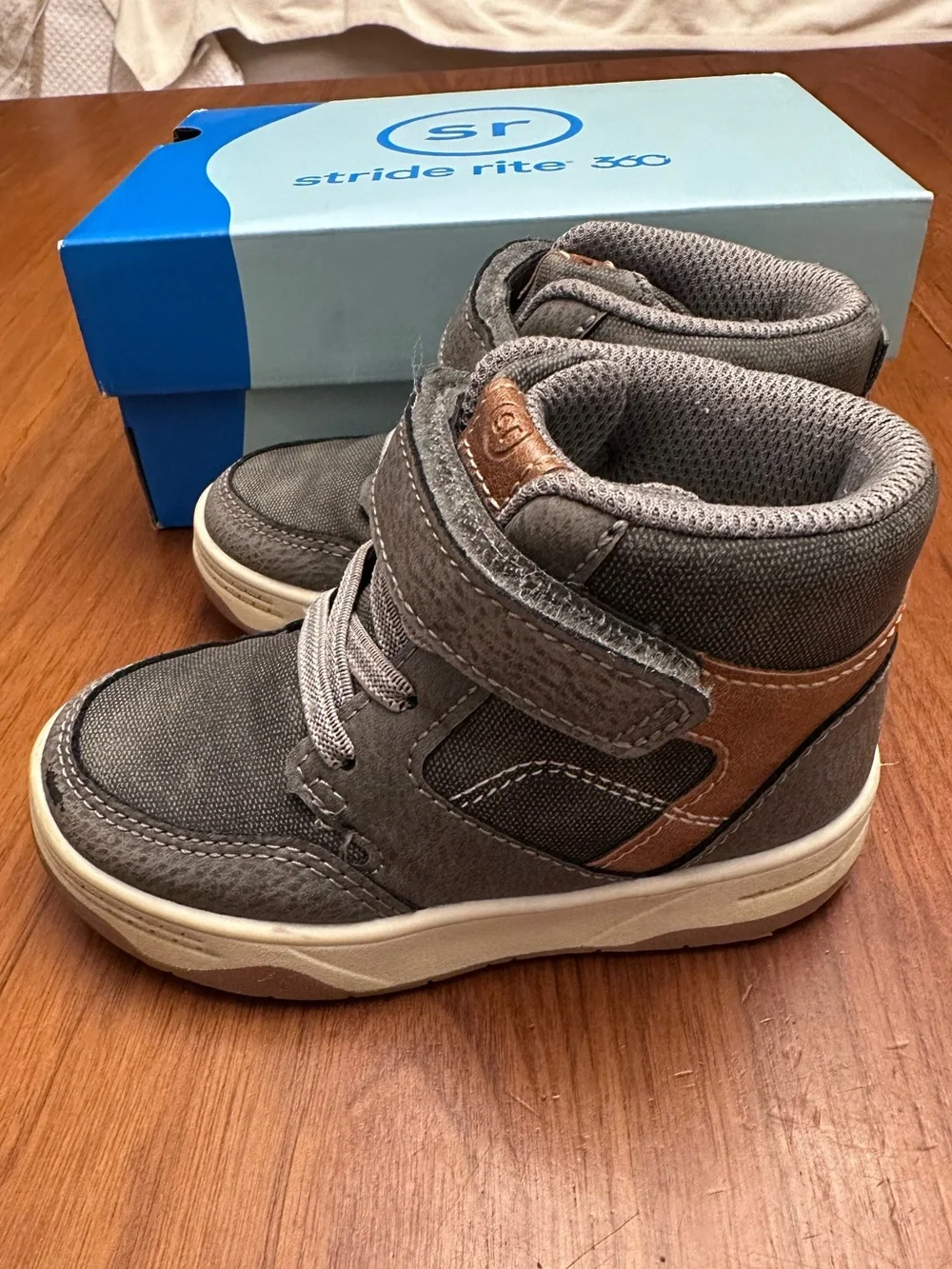 Stride Rite Toddler Colby High-Top Sneakers - Sz 7